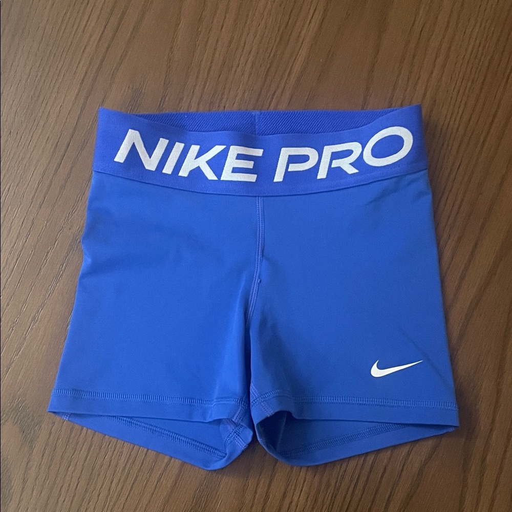 Nike Women’s Pro 3” Shorts blue xxs